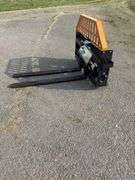 Wolverine Hydraulic adjustable Pallet forks