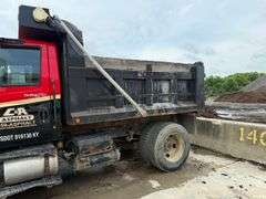 International 4300 Durastar