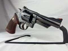 Smith & Wesson Mod 29-2 (44 magnum)