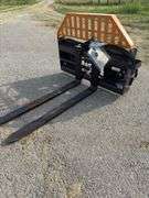 Wolverine Hydraulic adjustable Pallet forks