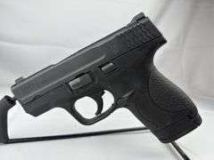 Smith & Wesson M&P 9 shield