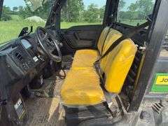 John Deere 835M