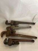 Pipe wrenches