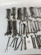 Mixed box of wrenches