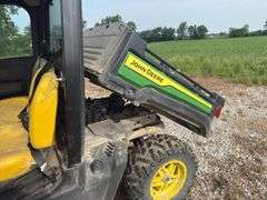 John Deere 835M