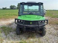 John Deere 835M