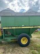 John Deere 1210A grain cart