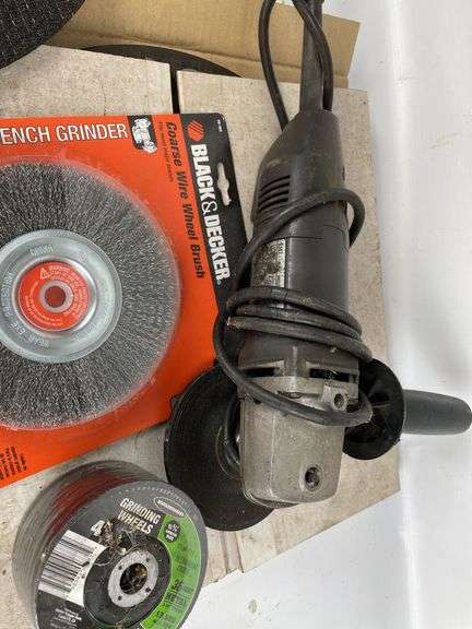 Angle Grinder with Grinding and Cut-Off Wheels