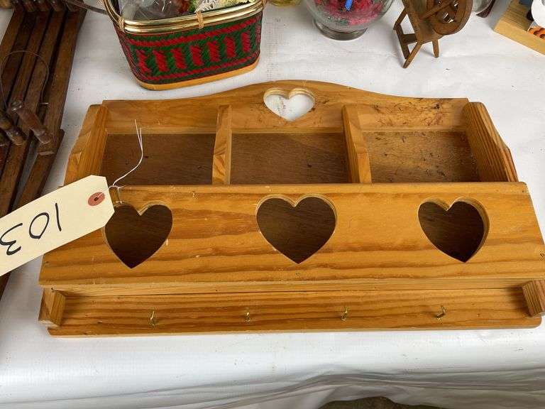 Variety of Home Decor Items