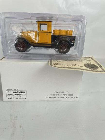 Chevy 1/32 Model Car Set: 1928 Pickup & 1955 Bel Air