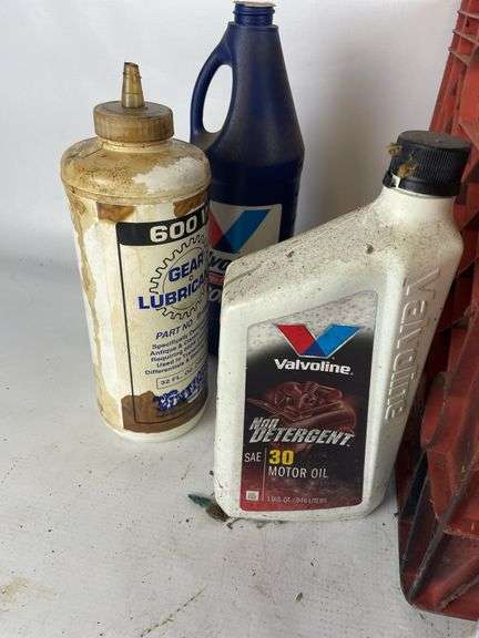 Mixed Lot of Automotive Lubricants, Oil, and Brake Cleaner