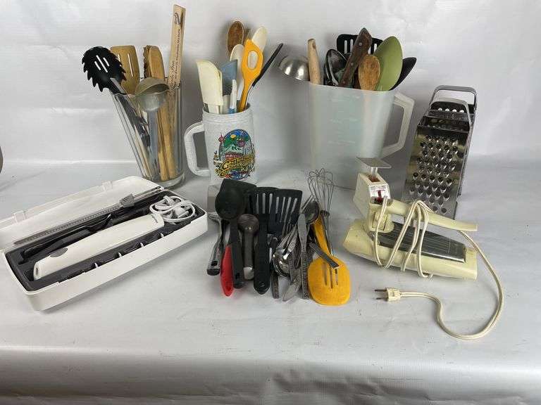 Assorted Kitchen Utensil Lot