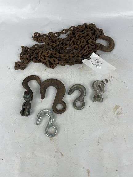 Chain and chain hooks image