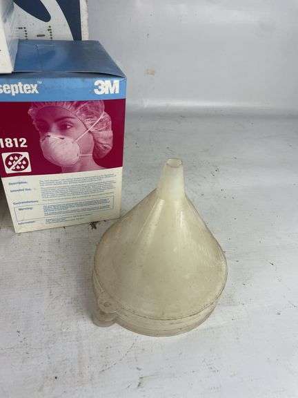 Aseptex 3M Surgical Masks and Funnels - Lot of 8