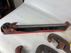 Pipe Threader and Pipe Cutter Tools