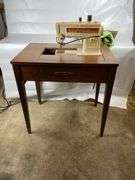 Singer Stylist 543 Sewing Machine with Table and Foot Pedal