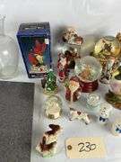 Snow Globes, Christmas & Assorted Decor