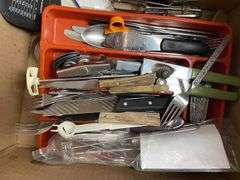 Assorted Kitchen Utensil Lot