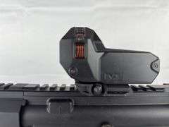Aero precision   5.56  Mepro red dot Aero Precision AR 15