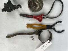 Oil filter wrenches