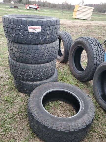 285/60 R18 Nitro Grappler (Set of 5) image