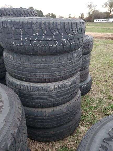 245/70R 17 Capitol (set of 5) image