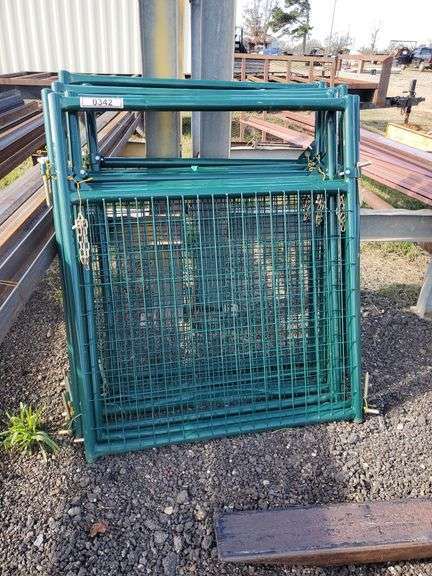 Sheep and Goat Gates Green Scratch and Dent image