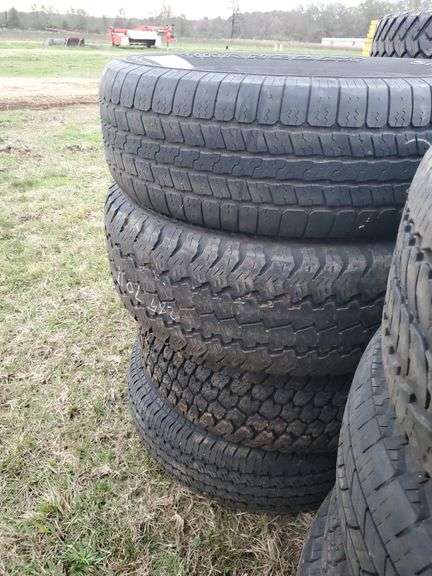 265/70R 17 Goodyear Wrangler (set of 4) image