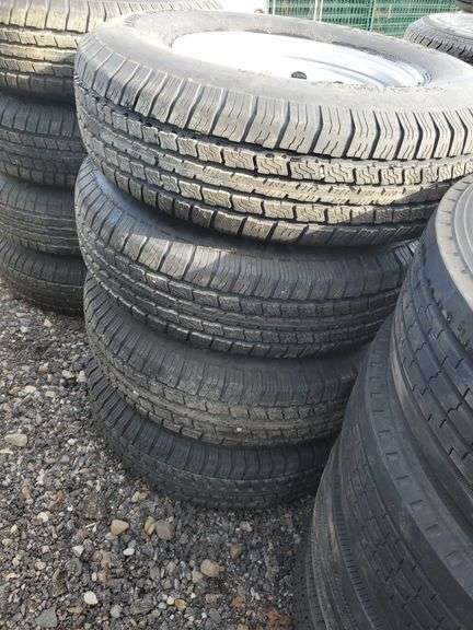 Set of 4 supercargo ST 235/80R/16 10 ply 8 hole gray wheels image