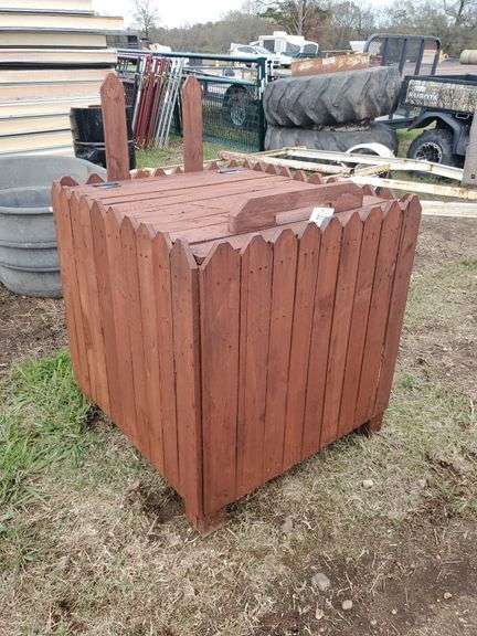trash can stained w/lid image