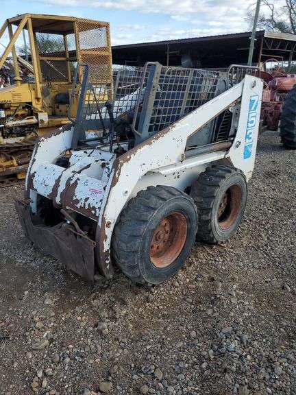 753 Bobcat - NO TOP/NO BUCKET image