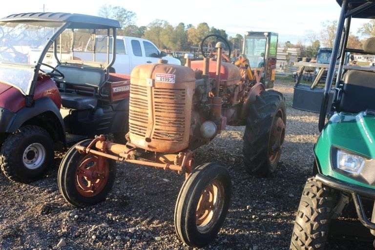 Super A Farmall - NOT RUNNING image