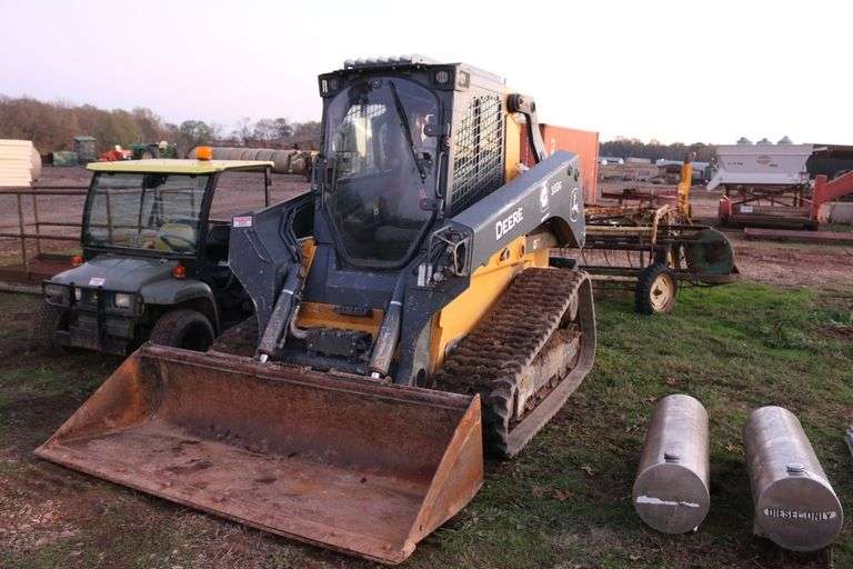 JD 333G Skid Steer image