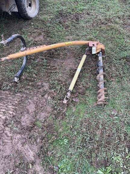 Posthole Digger 3PT- 6" auger image
