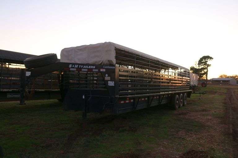 S & H Stock Trailer 32X 6'8 Tarp Escape Door image