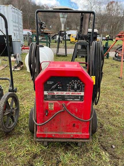 Lincoln AC/DC Arc Welder image