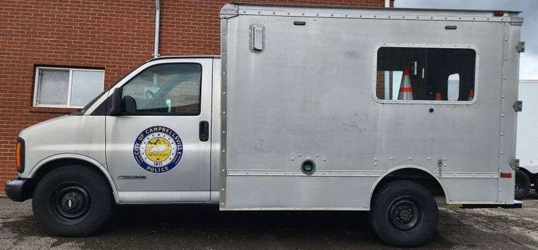 Chevrolet Express 3500 Crime Scene Unit Diesel image