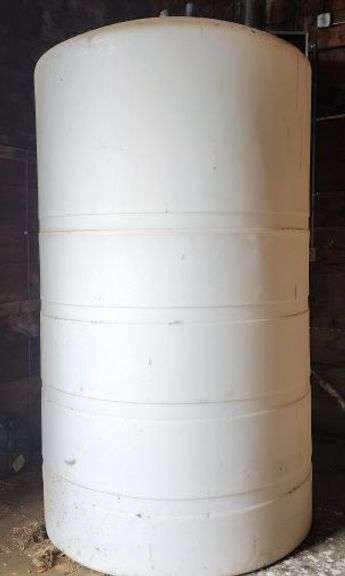 One 1,500 Gallon Kentucky Vertical Poly Tank image