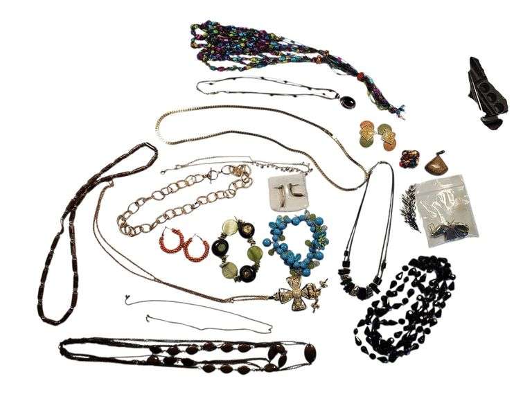 Costume Jewelry Collection – Necklaces, Bracelets, Earrings & Pins image