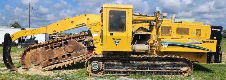 2019 Vermeer T955 Commander III Ride on Trencher image