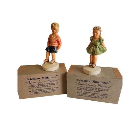 Sebastian Miniatures – Limited Edition Pair “Boy & Girl” Figurines image