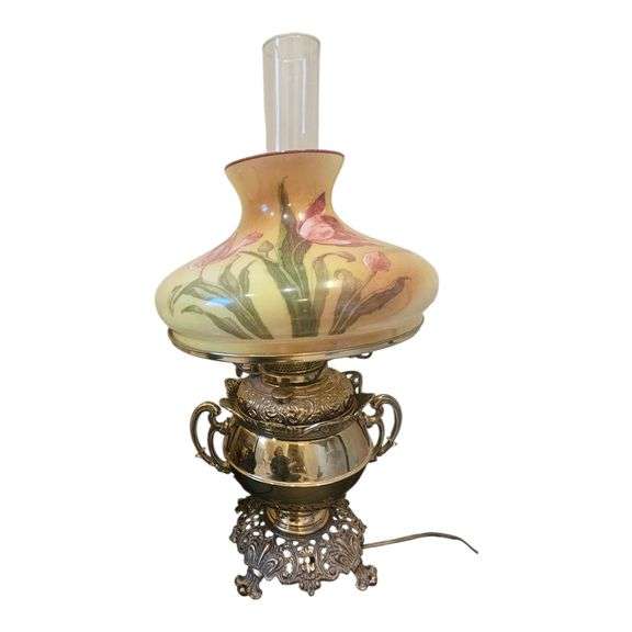 Antique Victorian-Style Gone with the Wind Lamp – Hand-Painted Floral Glass Shade image