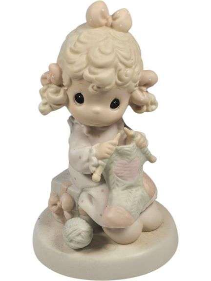 Precious Moments "My Love Will Keep You Warm" Figurine image