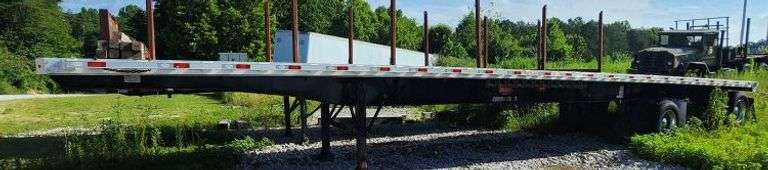 2019 Great Dane Freedom XP Flat Bed Trailer image