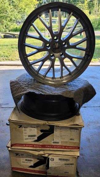 TSW Aluminum Wheels 18x8. image