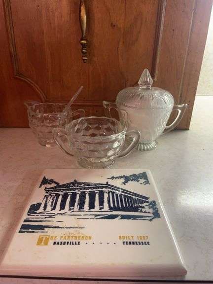 Sugar and cream set image