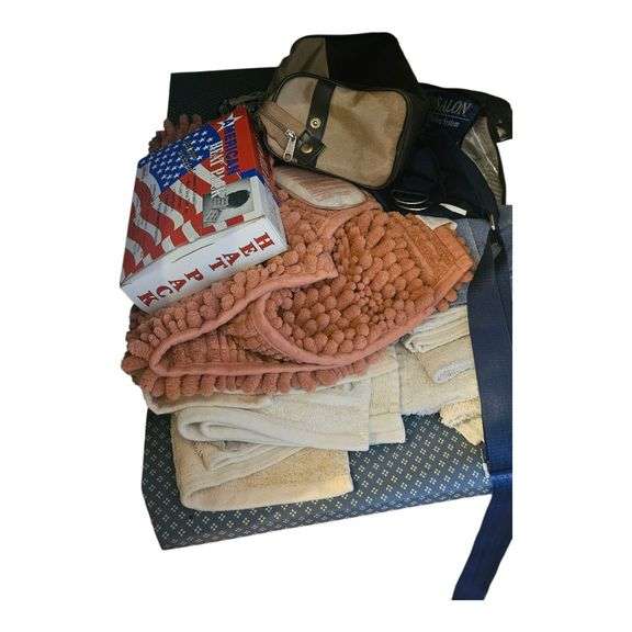 Linen Closet Contents image