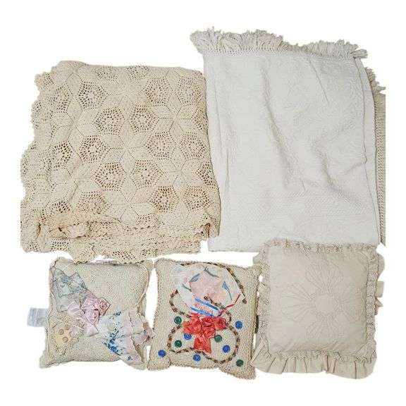 Lot of Vintage Linens – Crochet Throw, White Coverlet & Decorative Pillows image