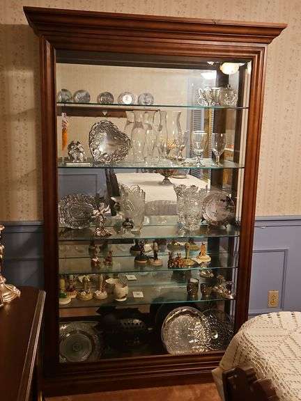 Curio cabinet image