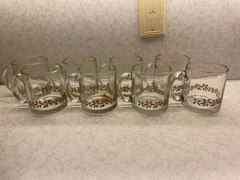 Set of 8 Christmas glasses image